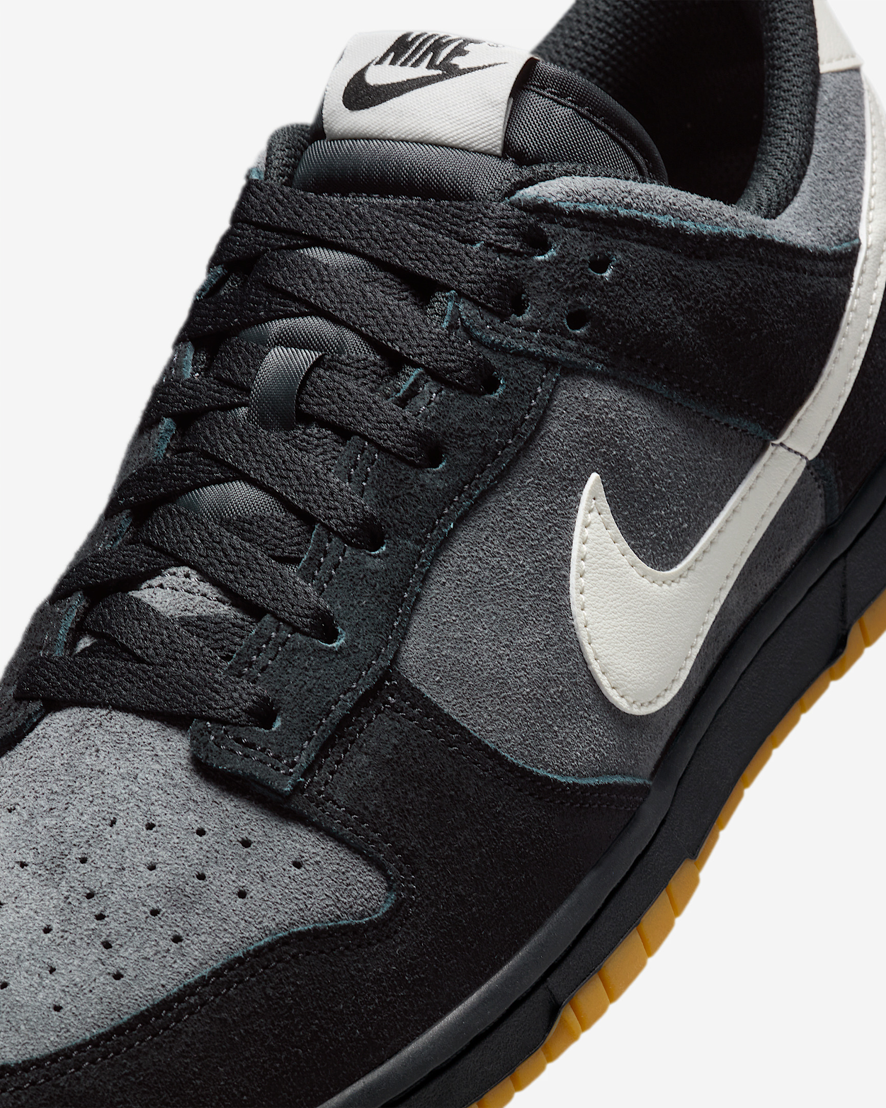 Nike Dunk Low Retro SE Men's Shoes - 7