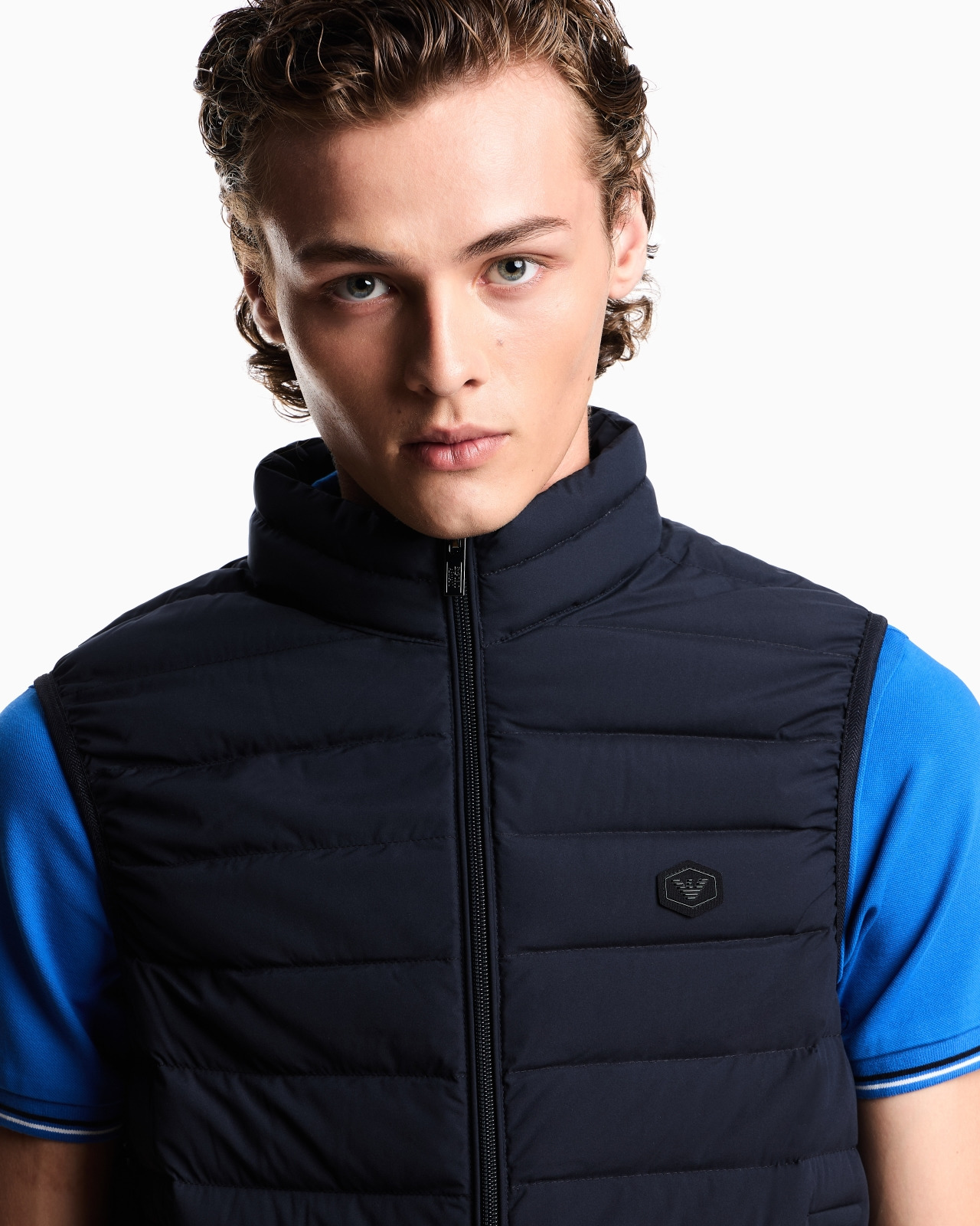Sleeveless full-zip down jacket in quilted nylon with eagle logo patch - 5
