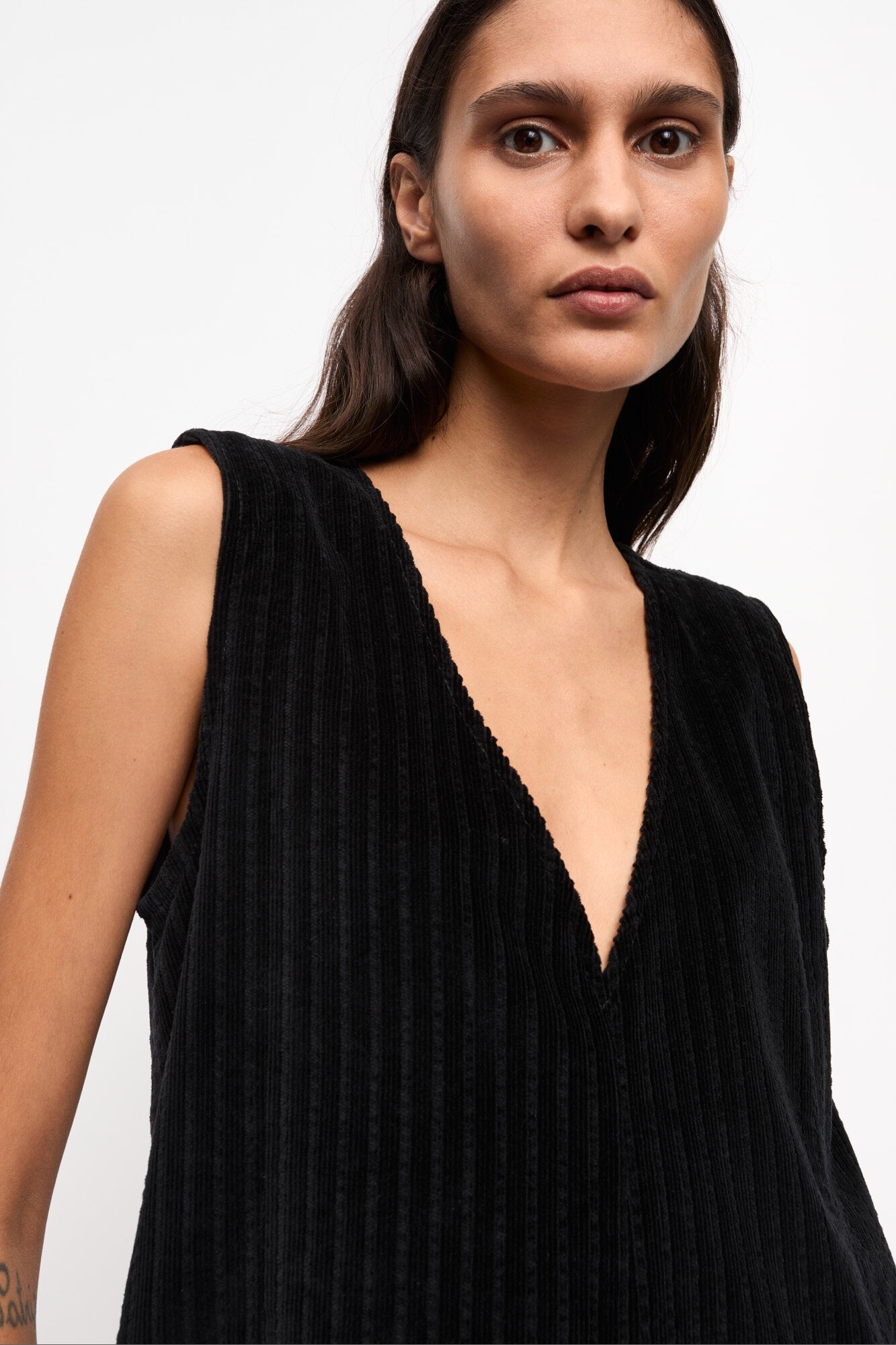BLACK CORDUROY MINI DRESS - 4