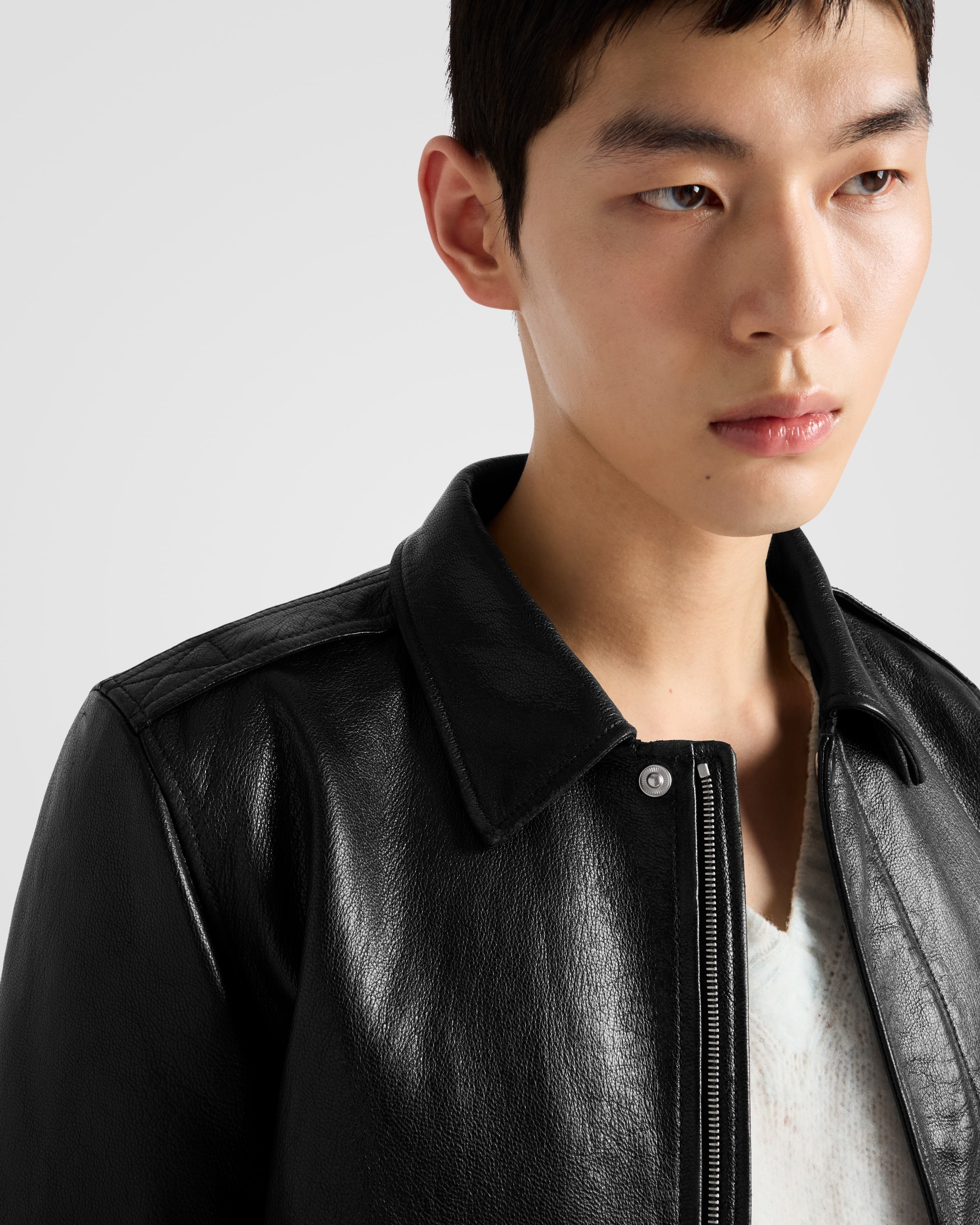 Leather bomber jacket - 6