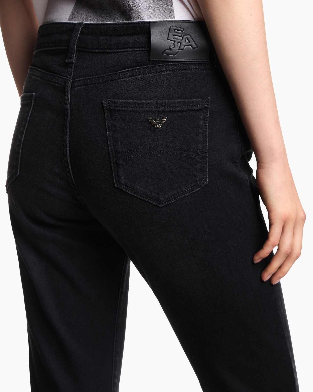 J20 HIGH-WAISTED SUPER-SKINNY LEG JEANS IN A WORN-LOOK STRETCH DENIM - 5