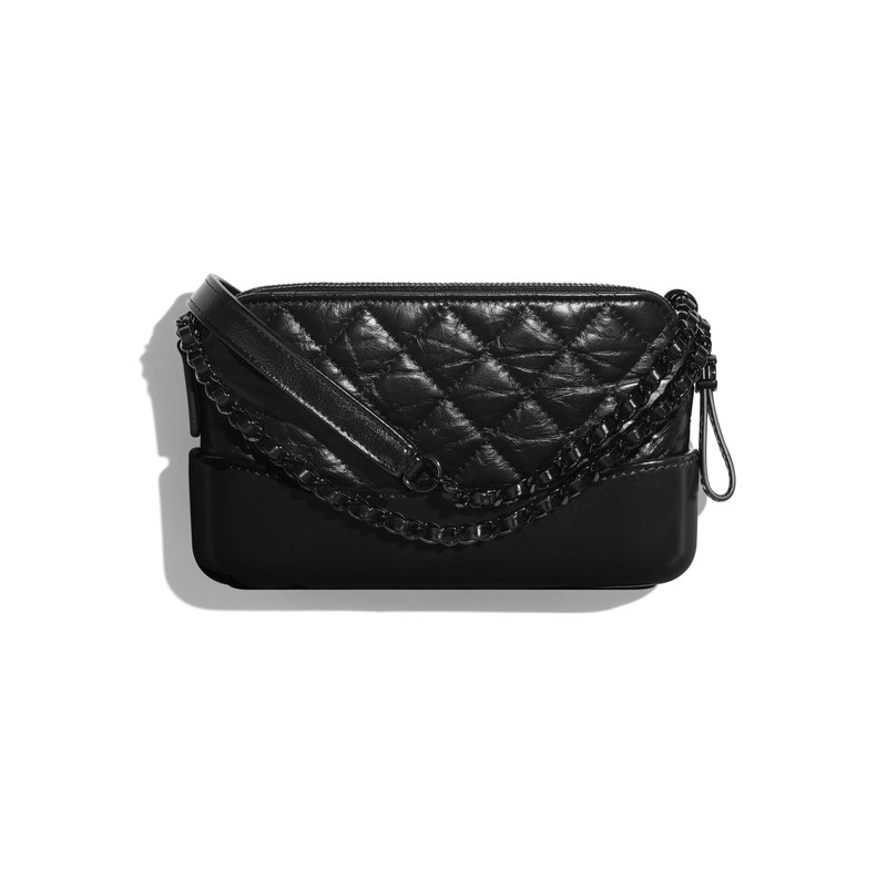 CHANEL Clutch with Chain outlook