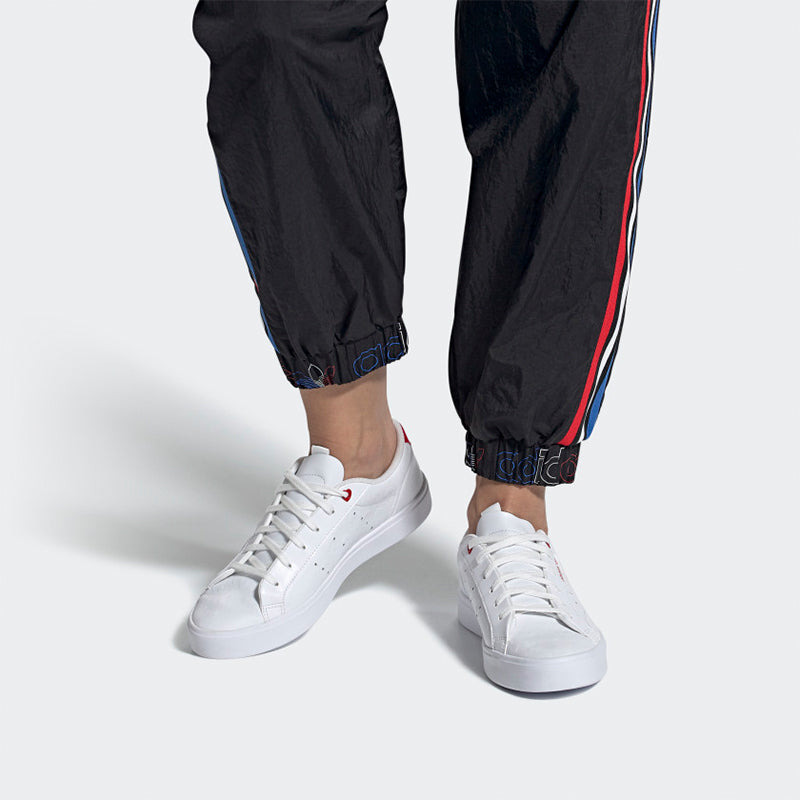 (WMNS) adidas Sleek 'Heart Embossed - White Scarlet' FZ1829 - 7
