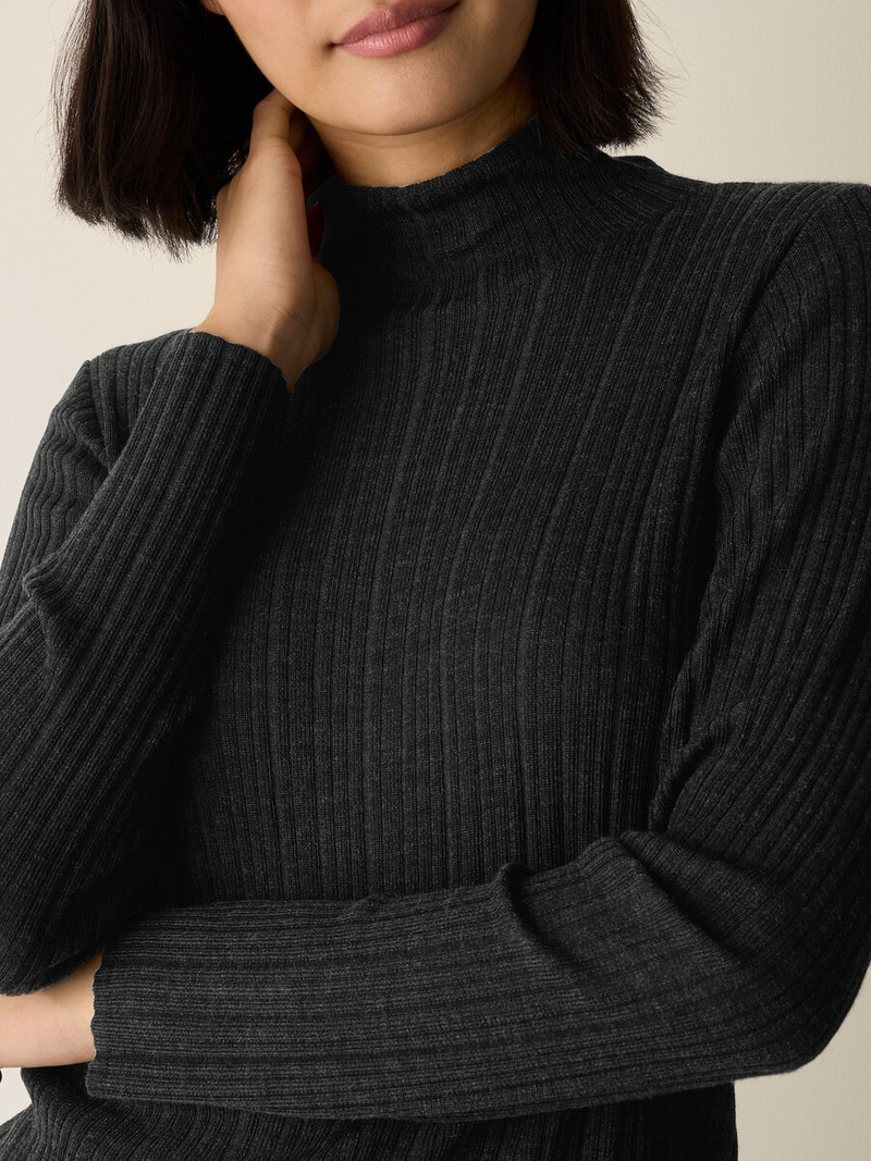 Superfine Merino Turtleneck Top in Regenerative Wool 5