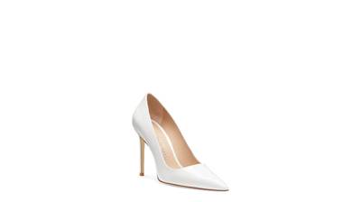 Stuart Weitzman STUART 100 PUMP outlook