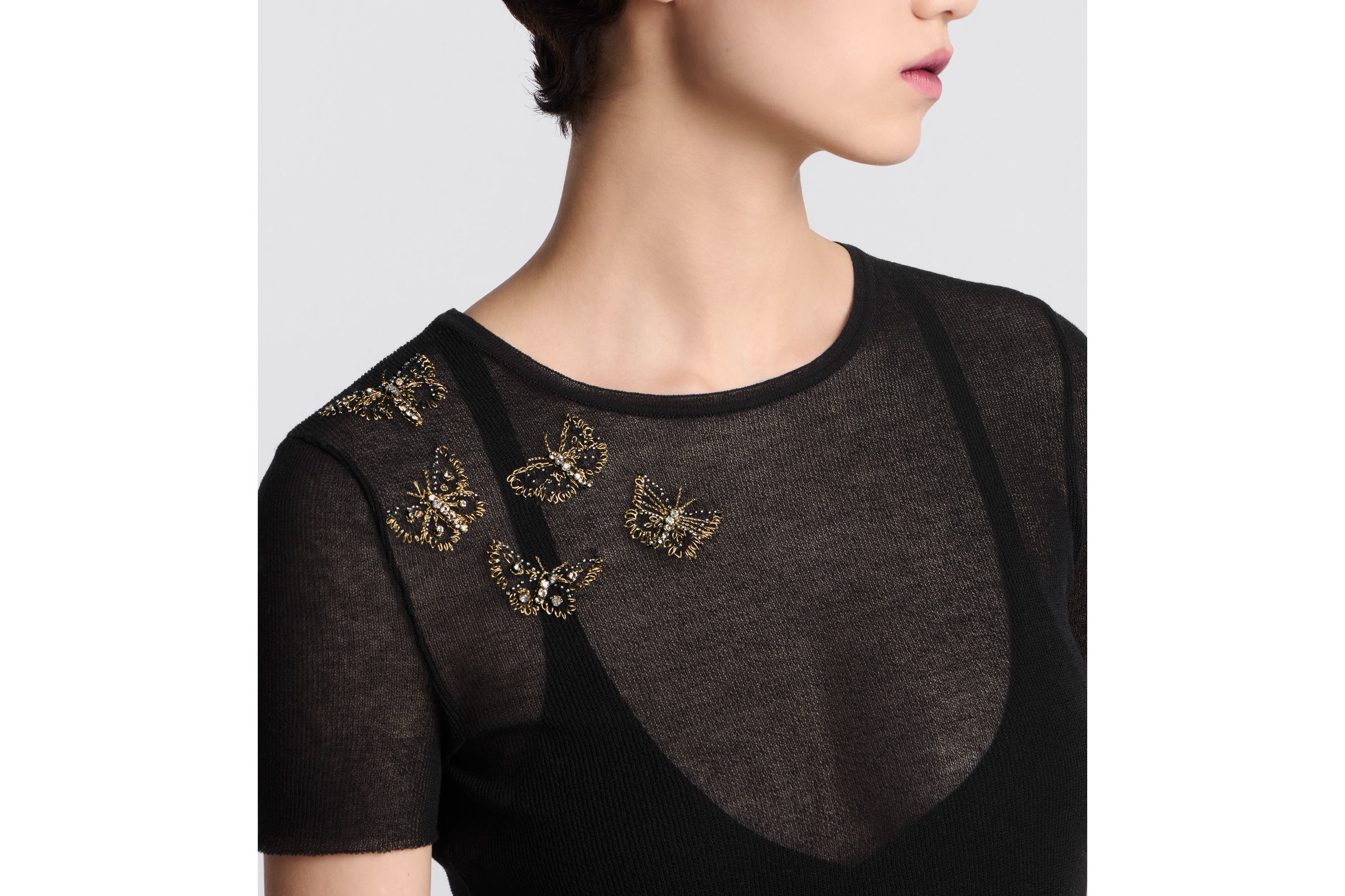 Short-Sleeved Embroidered Sweater - 4
