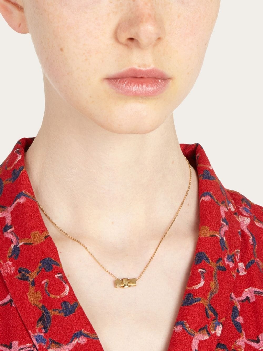 Vera bow-pendant necklace - 4