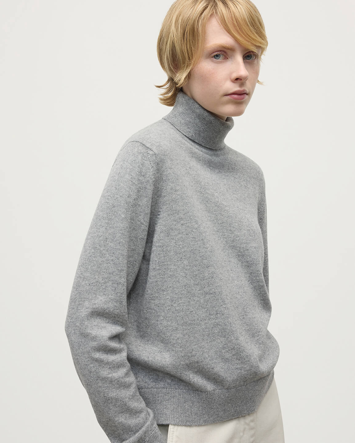 Classic Cashmere Grey Roll Neck Jumper - 5