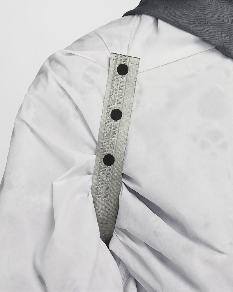 Nike ISPA Metamorph Poncho 5