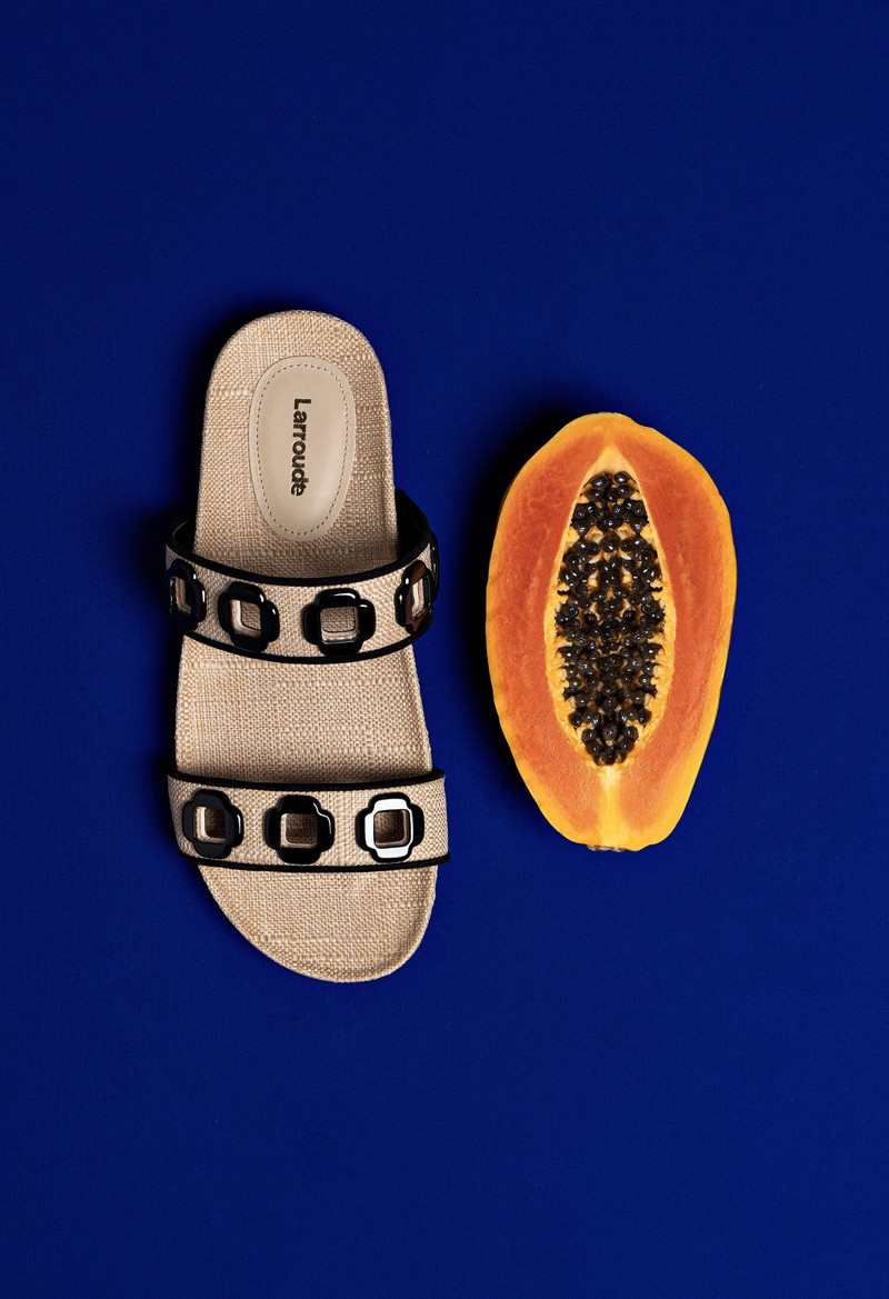 Larroudé Milan Slide In Beige Raffia and Black Trimming outlook