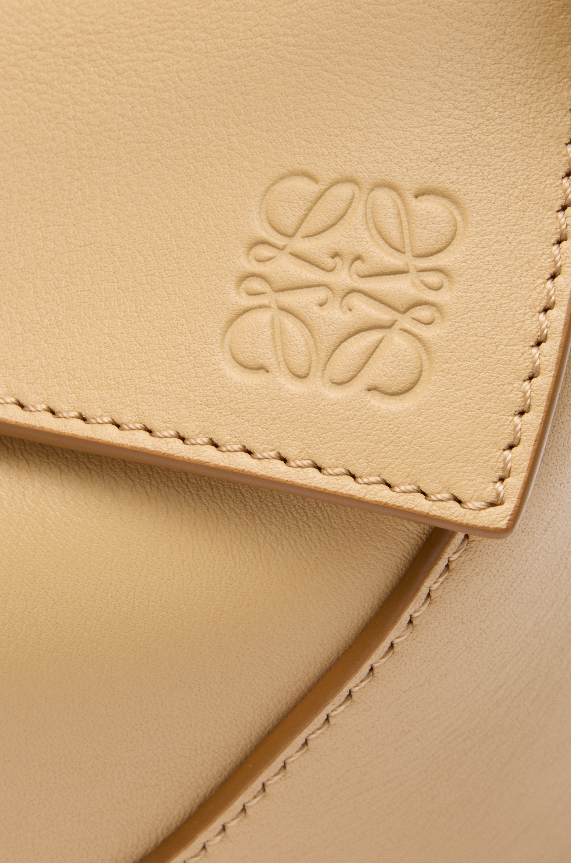 Small Puzzle Edge bag in classic calfskin - 10