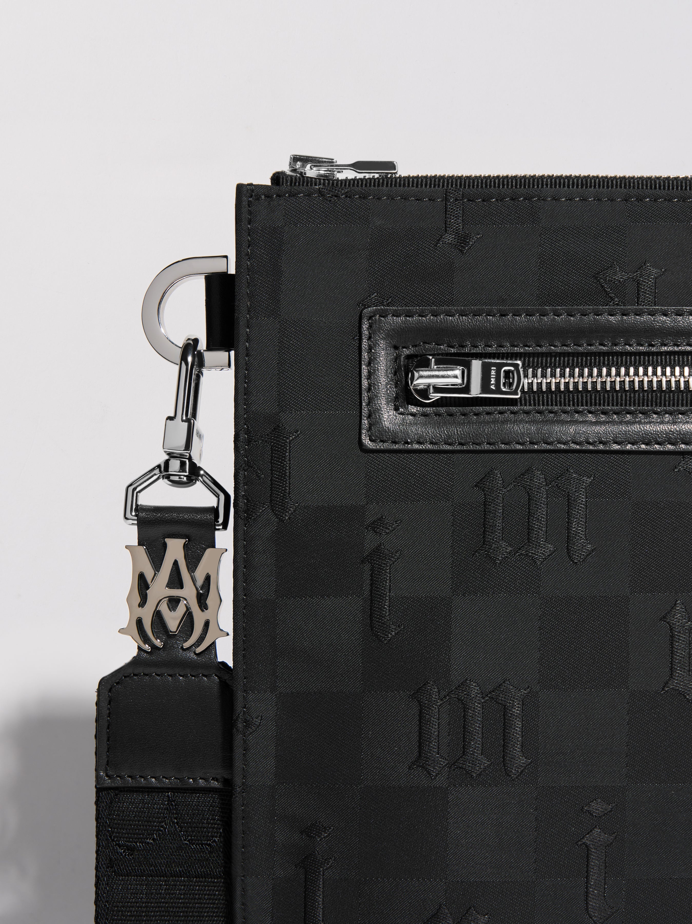 NYLON JACQUARD IPAD POUCH - 7
