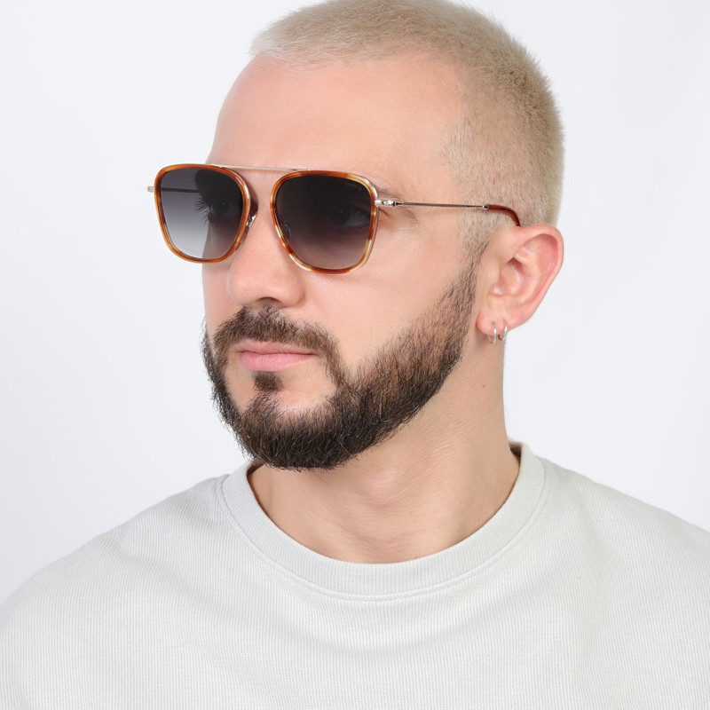 illesteva Samos Ace Sunglasses outlook