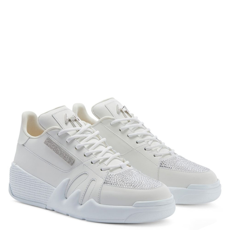 Giuseppe Zanotti Talon outlook