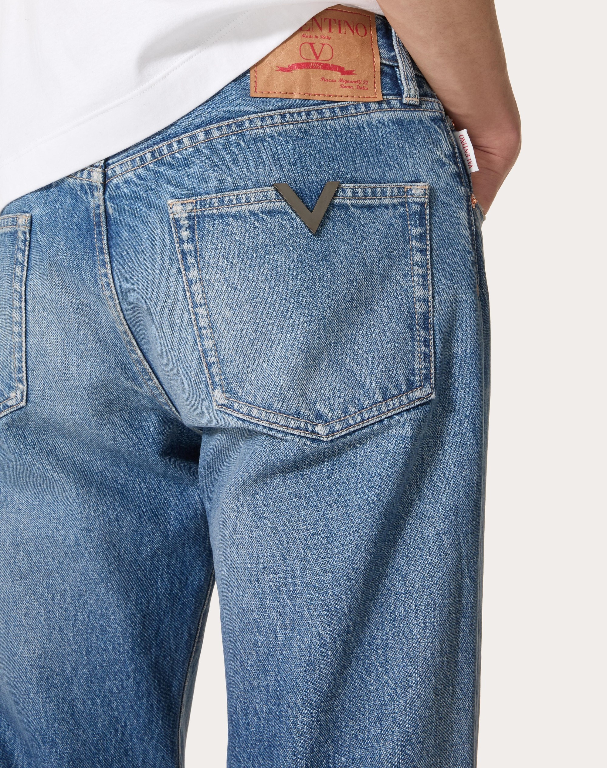 DENIM PANTS WITH METALLIC V DETAIL - 5