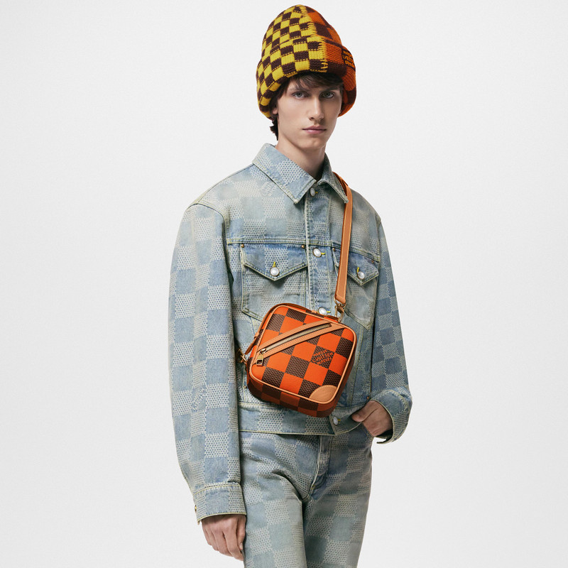 Louis Vuitton Chess Messenger outlook