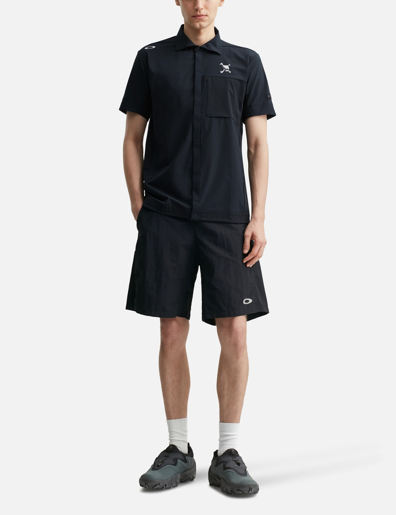 OAKLEY SKULL AERATE HYBRID SHIRT outlook