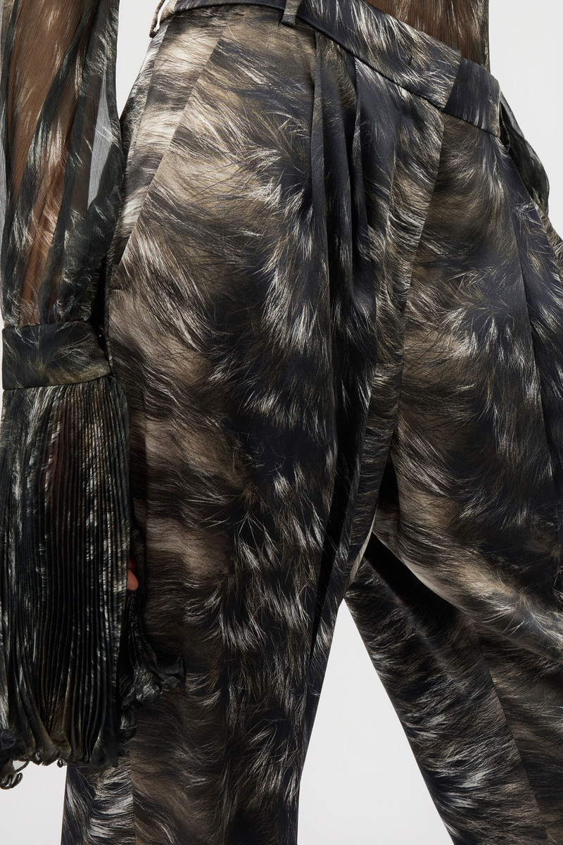 Trousers in Silk with Fur Print 5