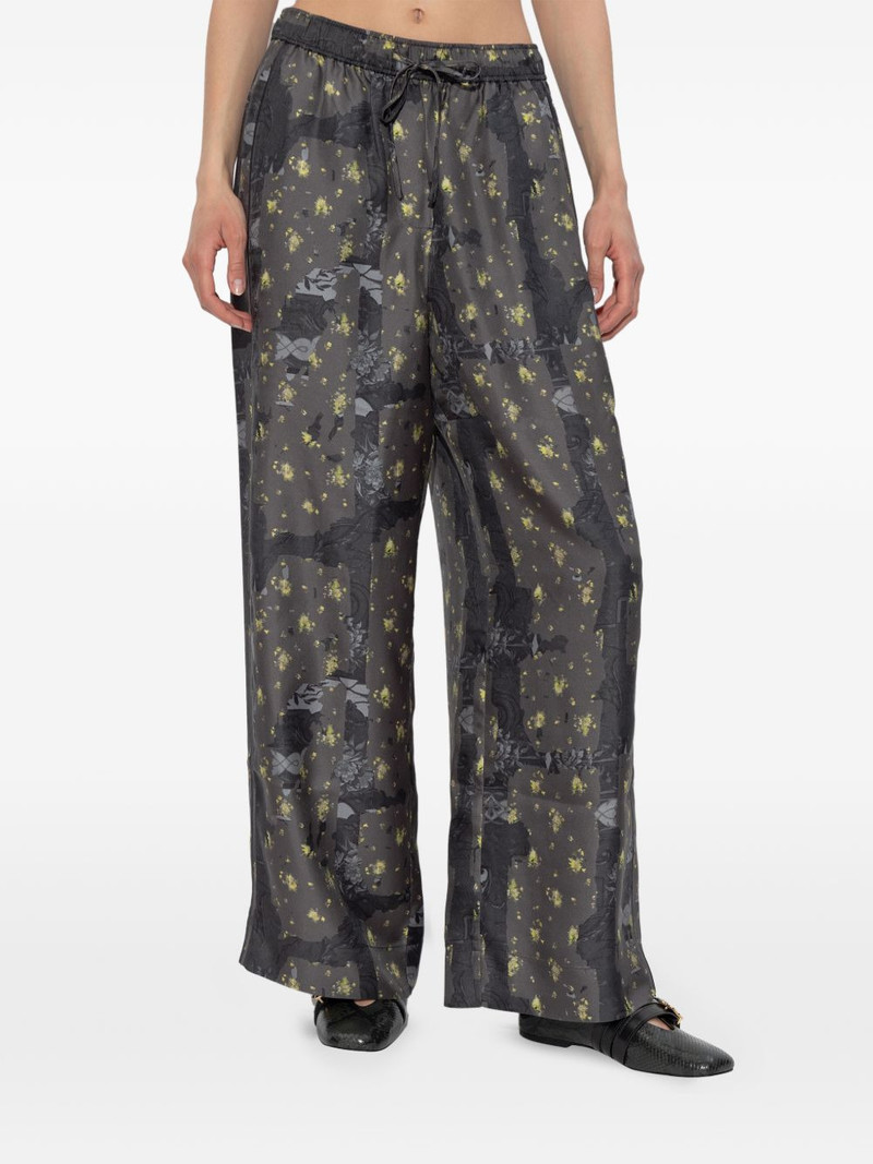 floral-pattern trousers 3