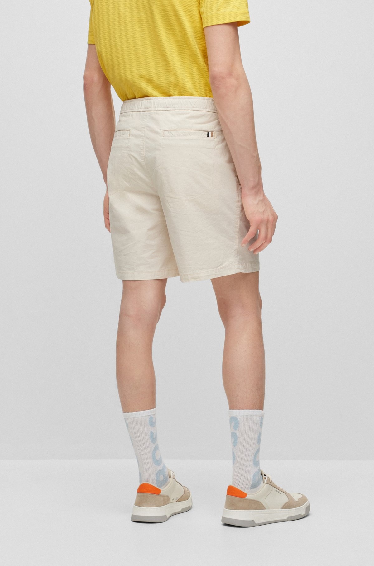 REGULAR-FIT SHORTS IN PAPER-TOUCH STRETCH COTTON - 4