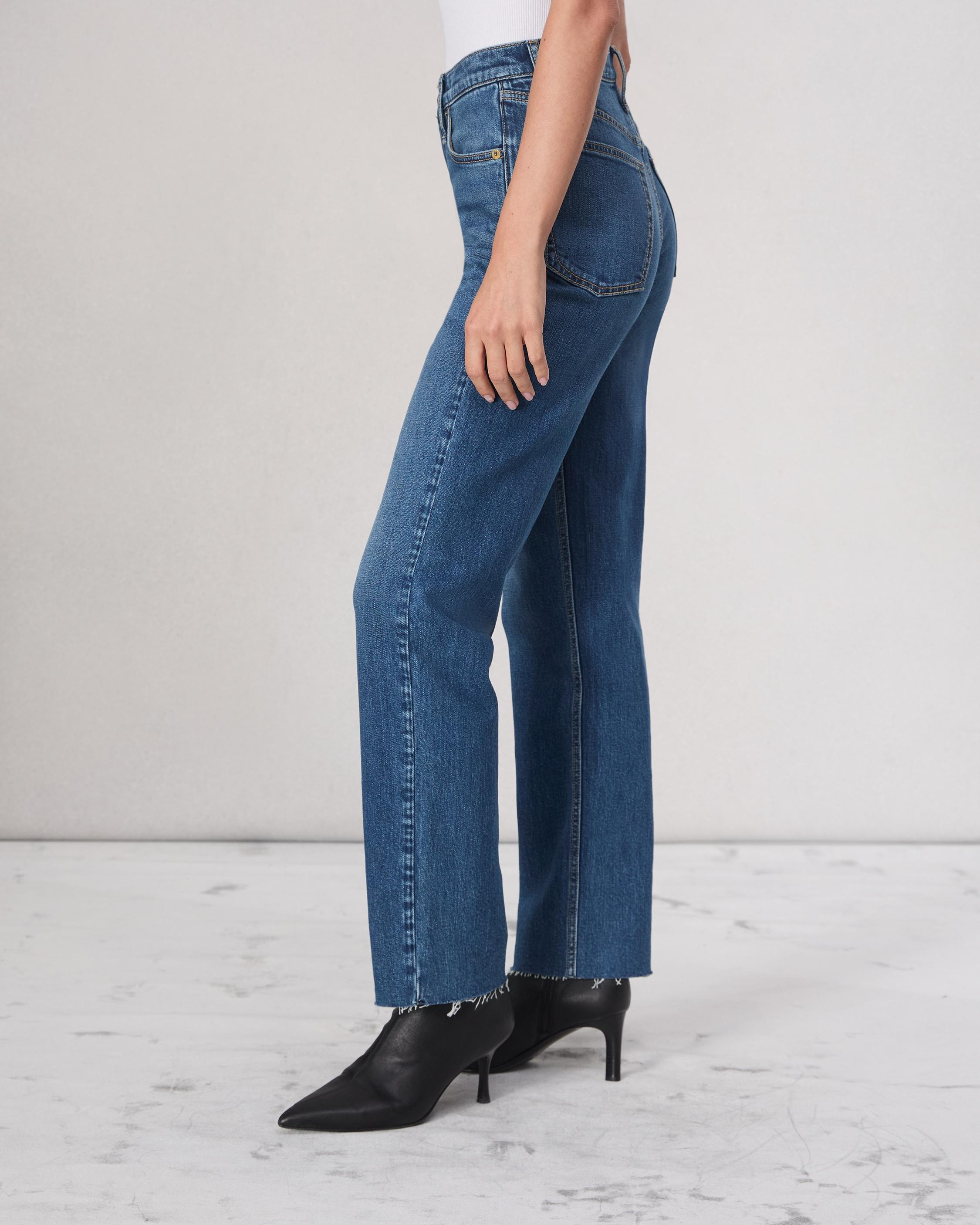 Harlow Ankle Straight Jean
Vintage Stretch Denim - 4