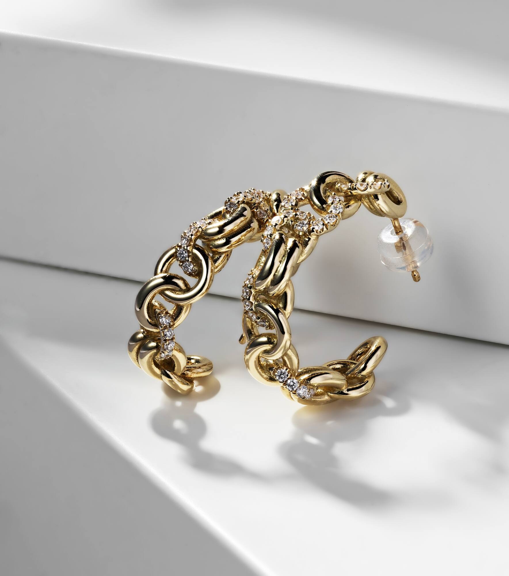 Fused Serpens 18kt gold earrings with diamonds - 5
