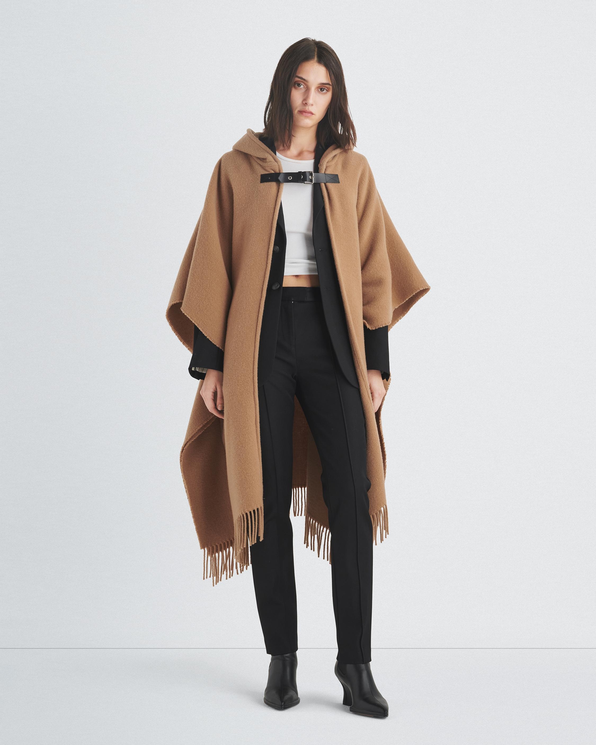 Wool Cloak Poncho
Midweight - 3
