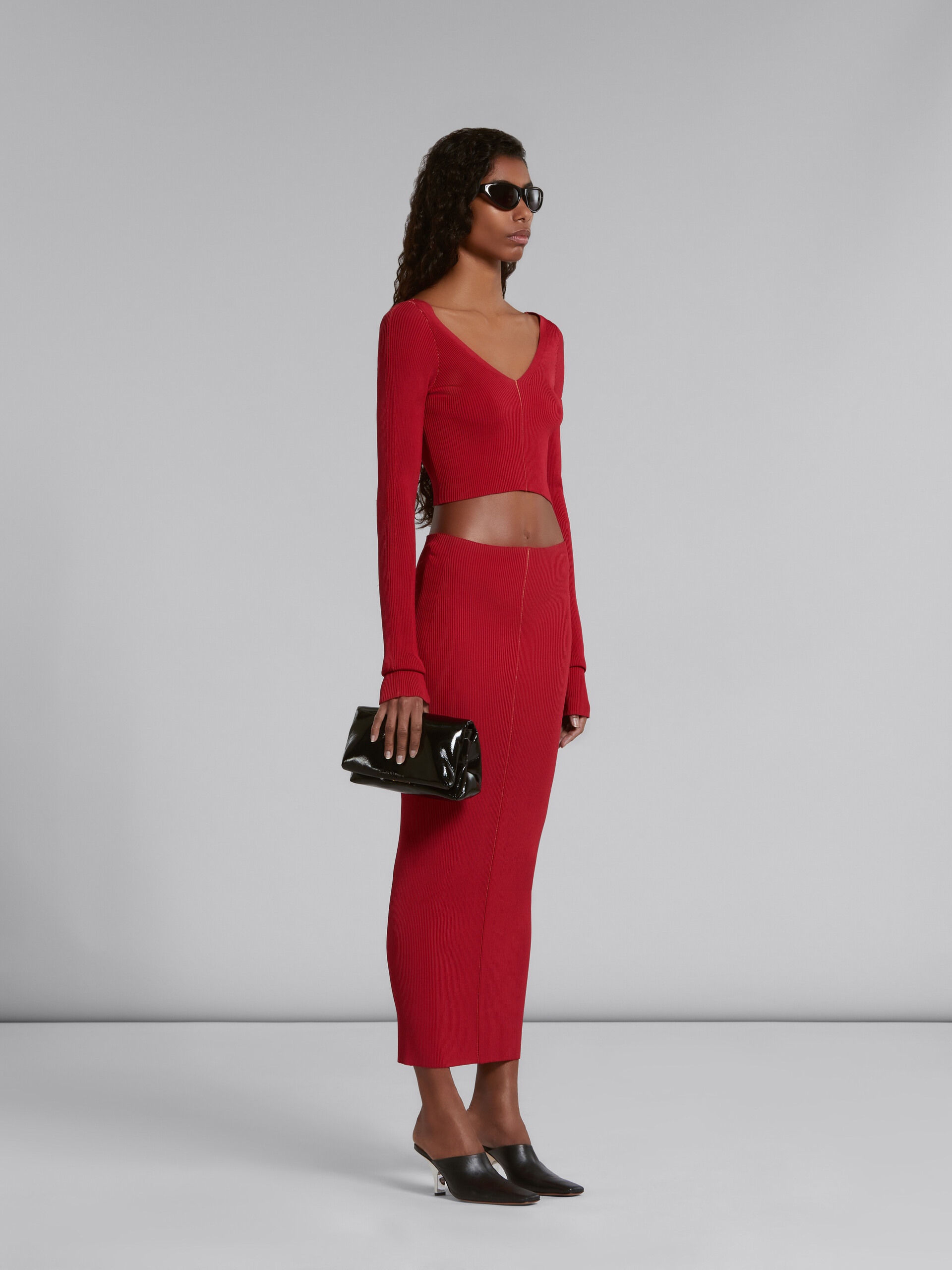 RED RIBBED JUMPER WITH V-NECK - 5