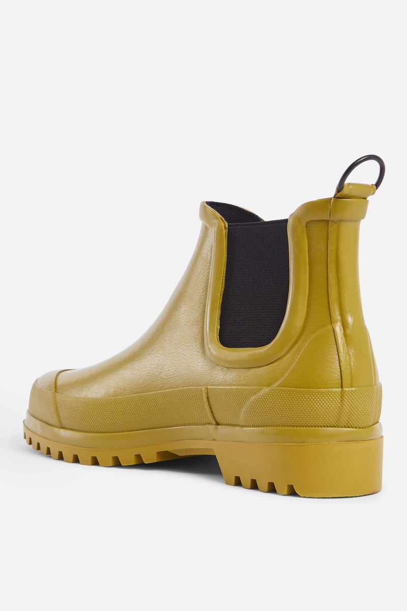 Stutterheim Chelsea Rainwalker Gold outlook