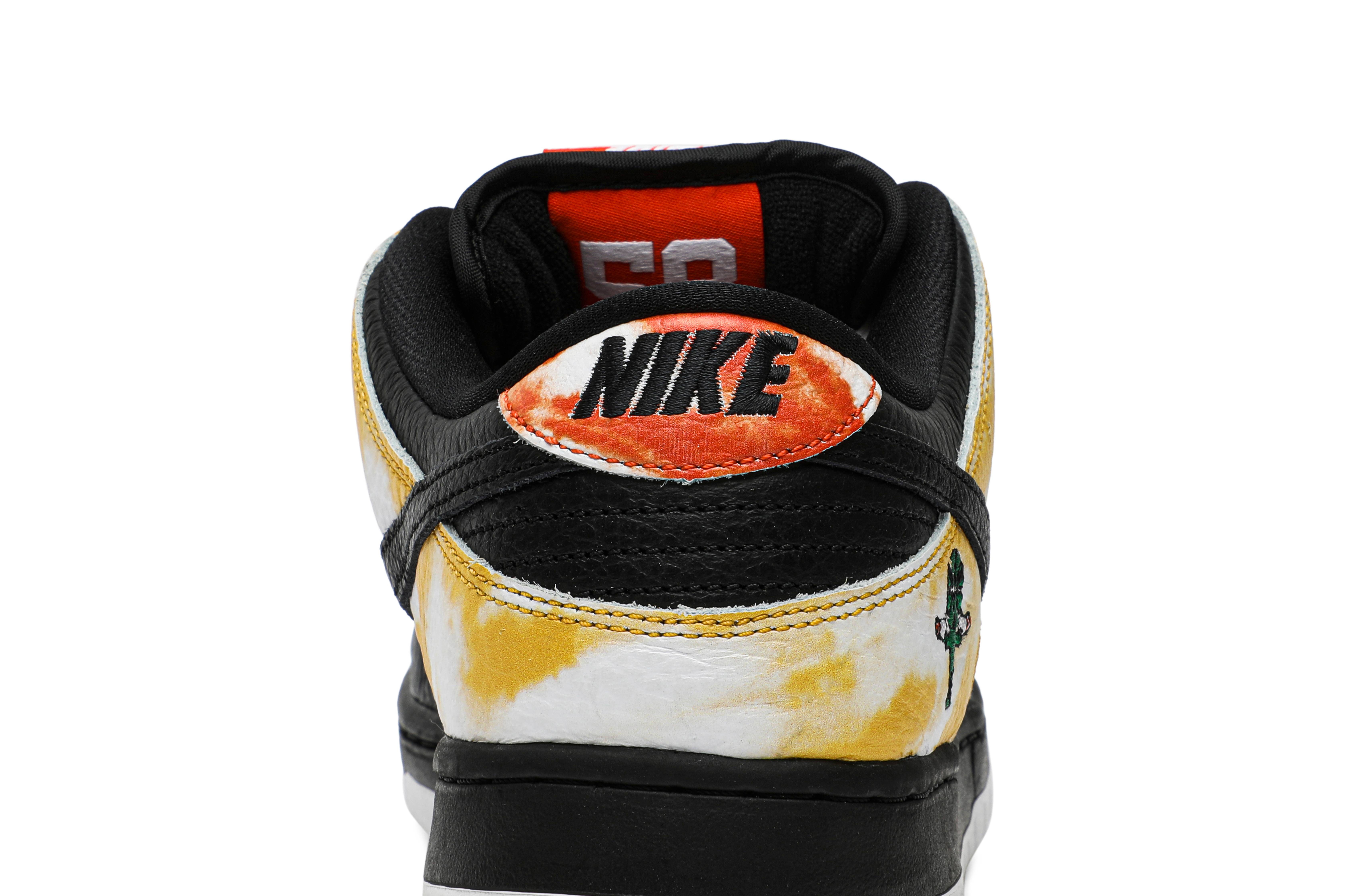 Dunk SB Low 'Tie-Dye Raygun - Black' - 7
