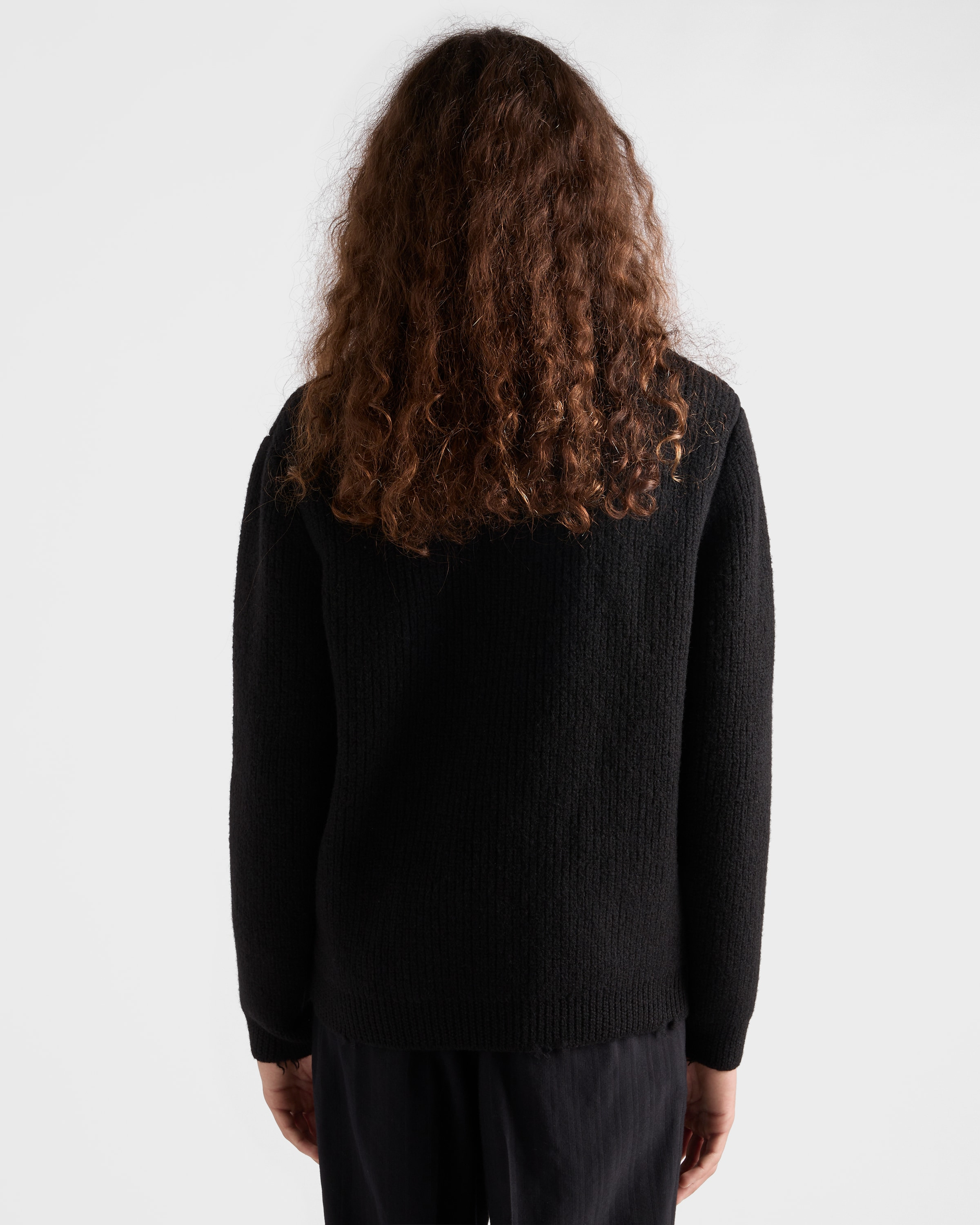 Wool crew-neck sweater with pendant - 5