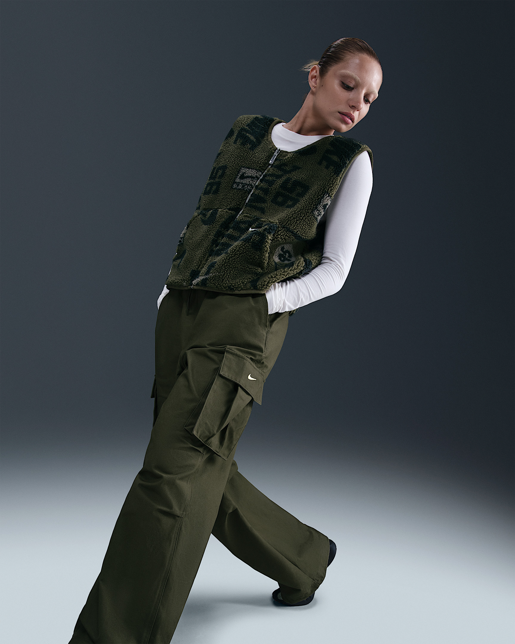 Nike Sportswear Women's Mid-Rise Oversized Woven Cargo Pants - 5