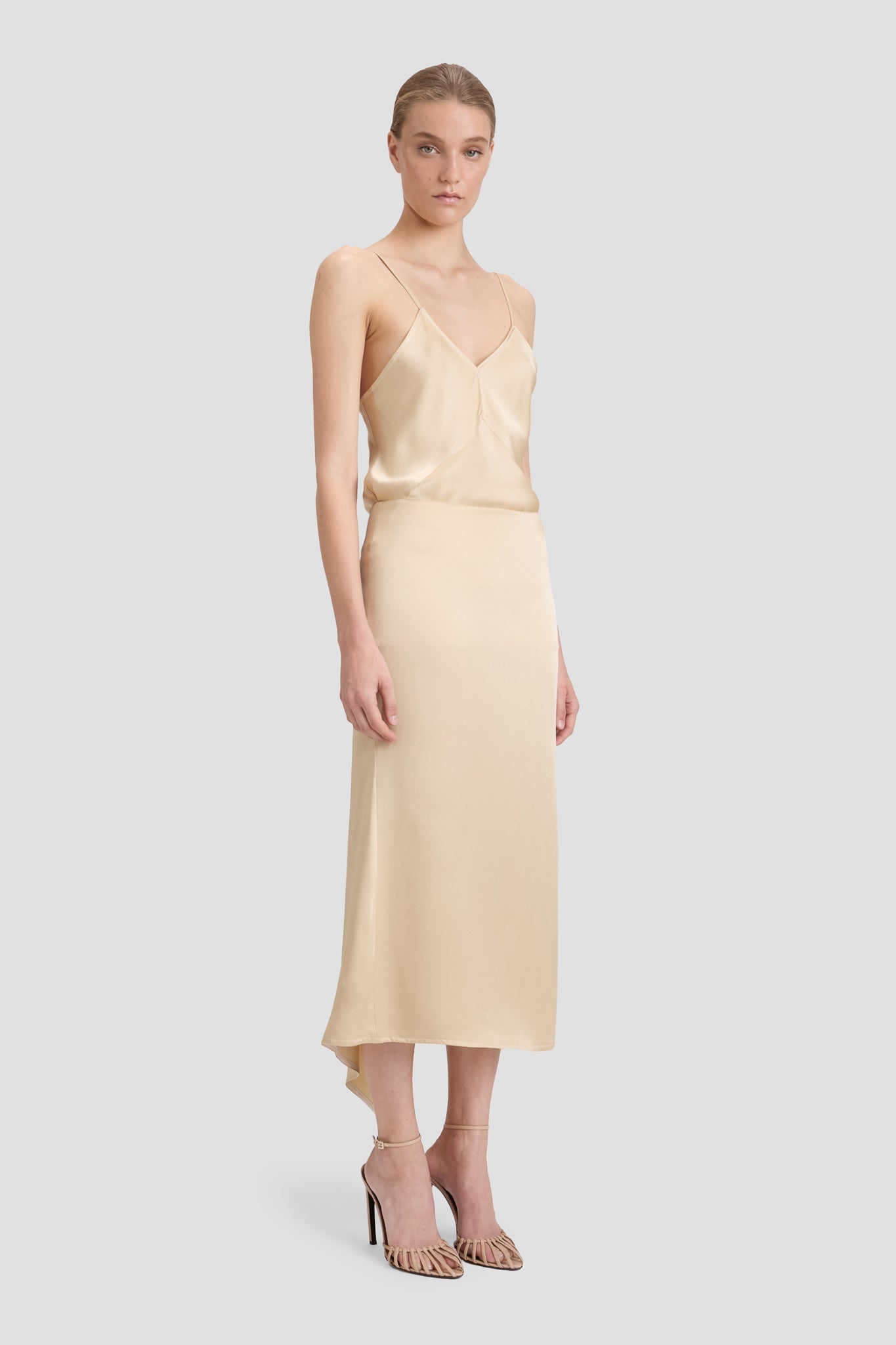 Kick Detail Skirt In Macadamia - 4