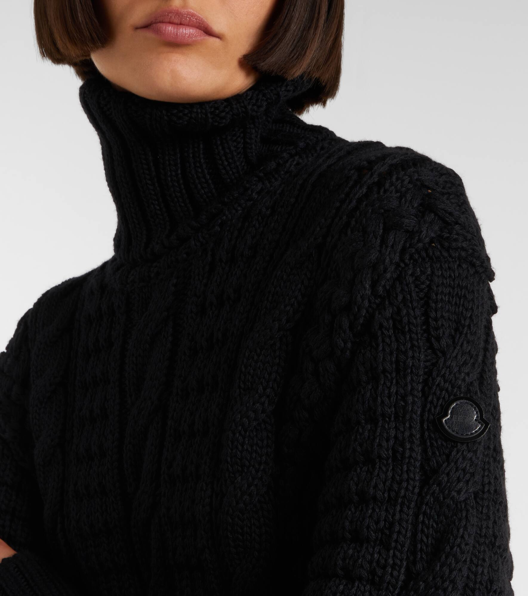 Wool turtleneck sweater - 4