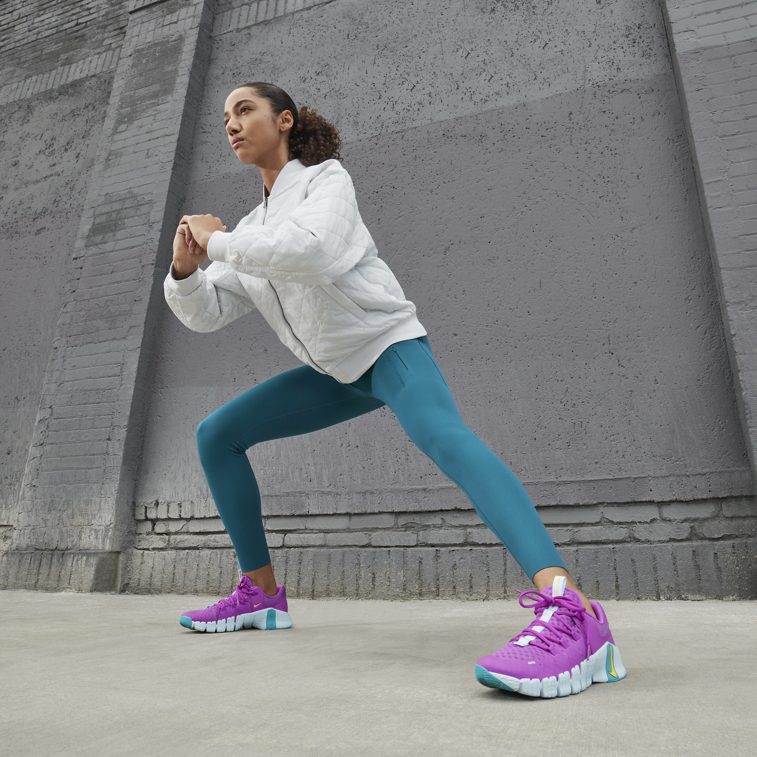 Nike Women's Free Metcon 5 Workout Shoes - 2