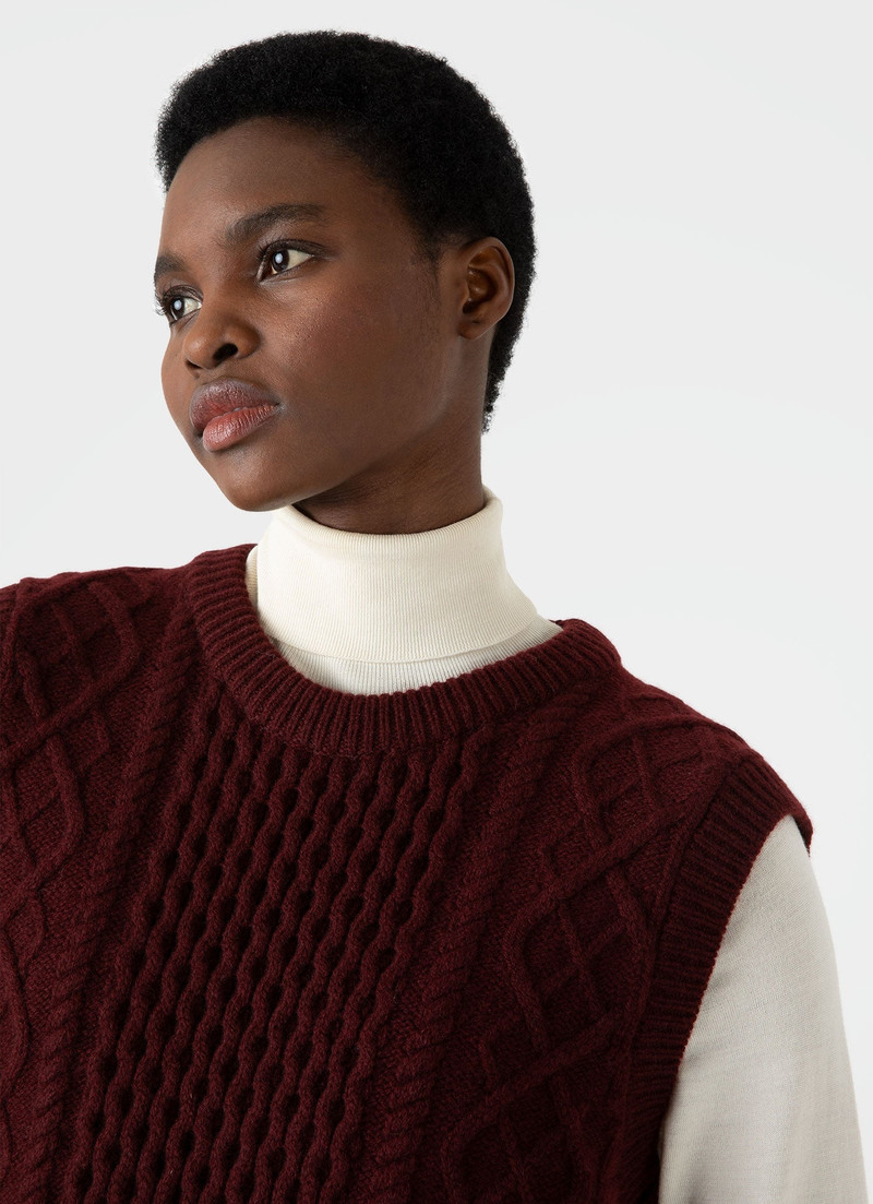 Sunspel Lambswool Cable Knit Vest outlook