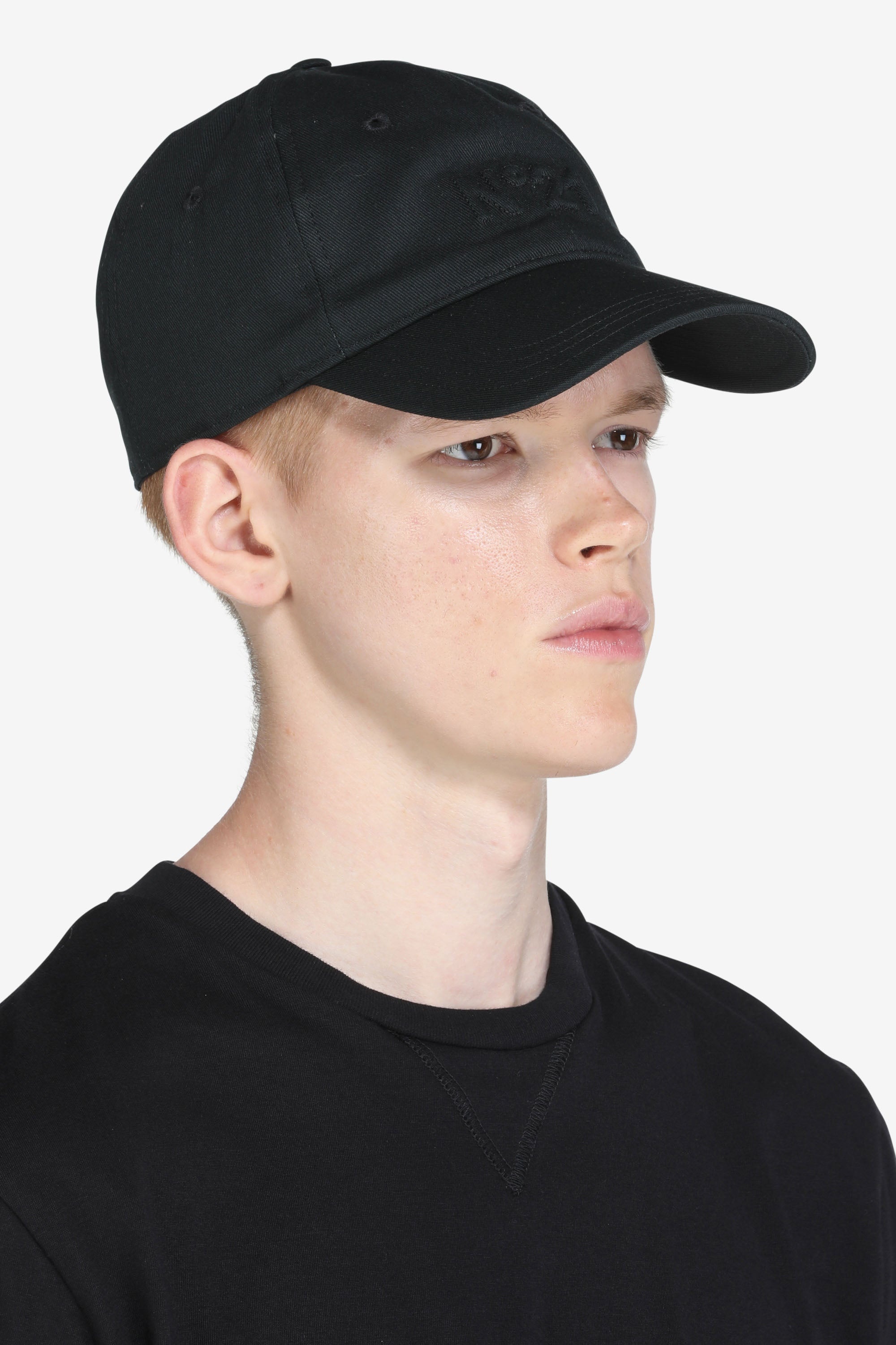 LOGO-EMBOSSED CAP - 2
