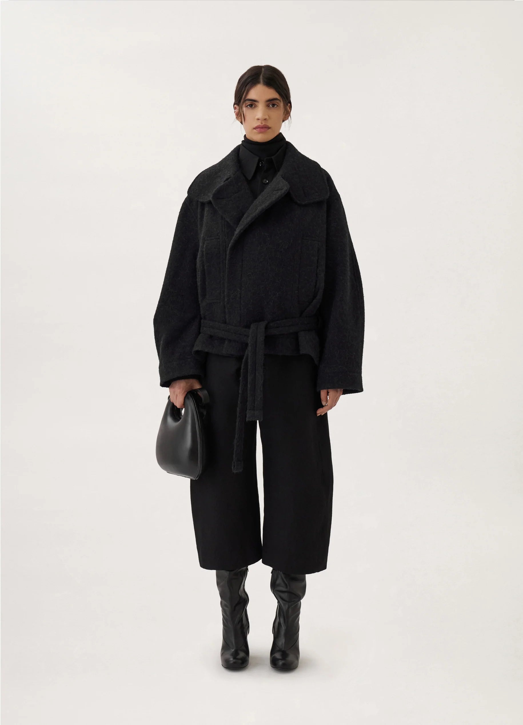 SHORT BATHROBE COAT
SOFT ALPACA WOOL - 2