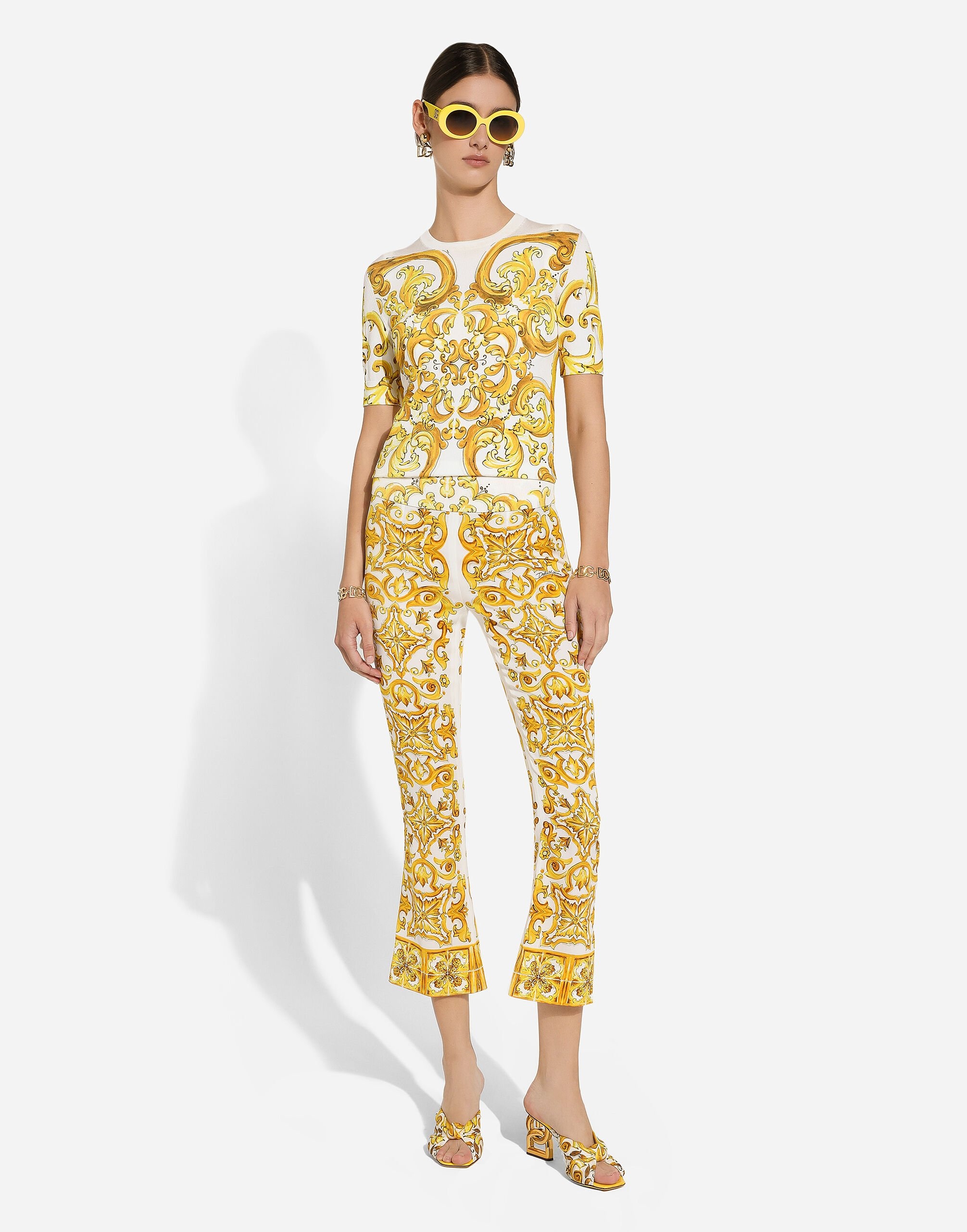 Trumpet-leg silk charmeuse pants with majolica print - 2
