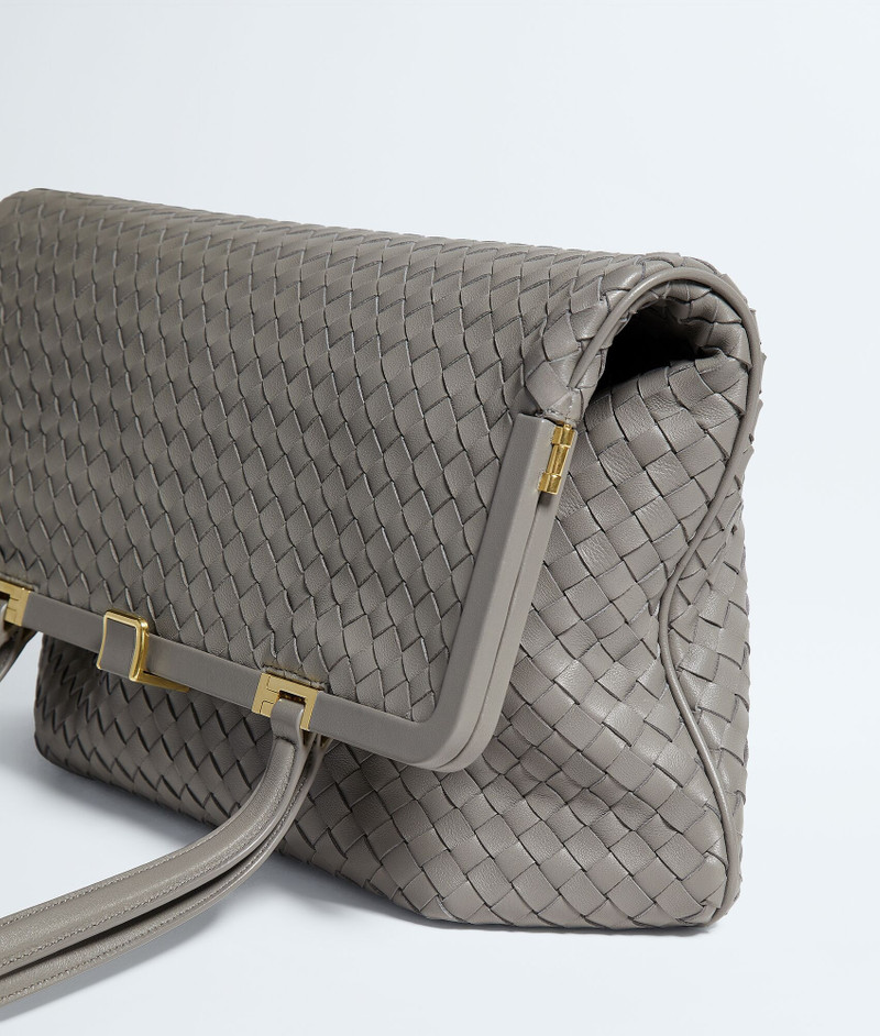 Bottega Veneta Vaulta outlook