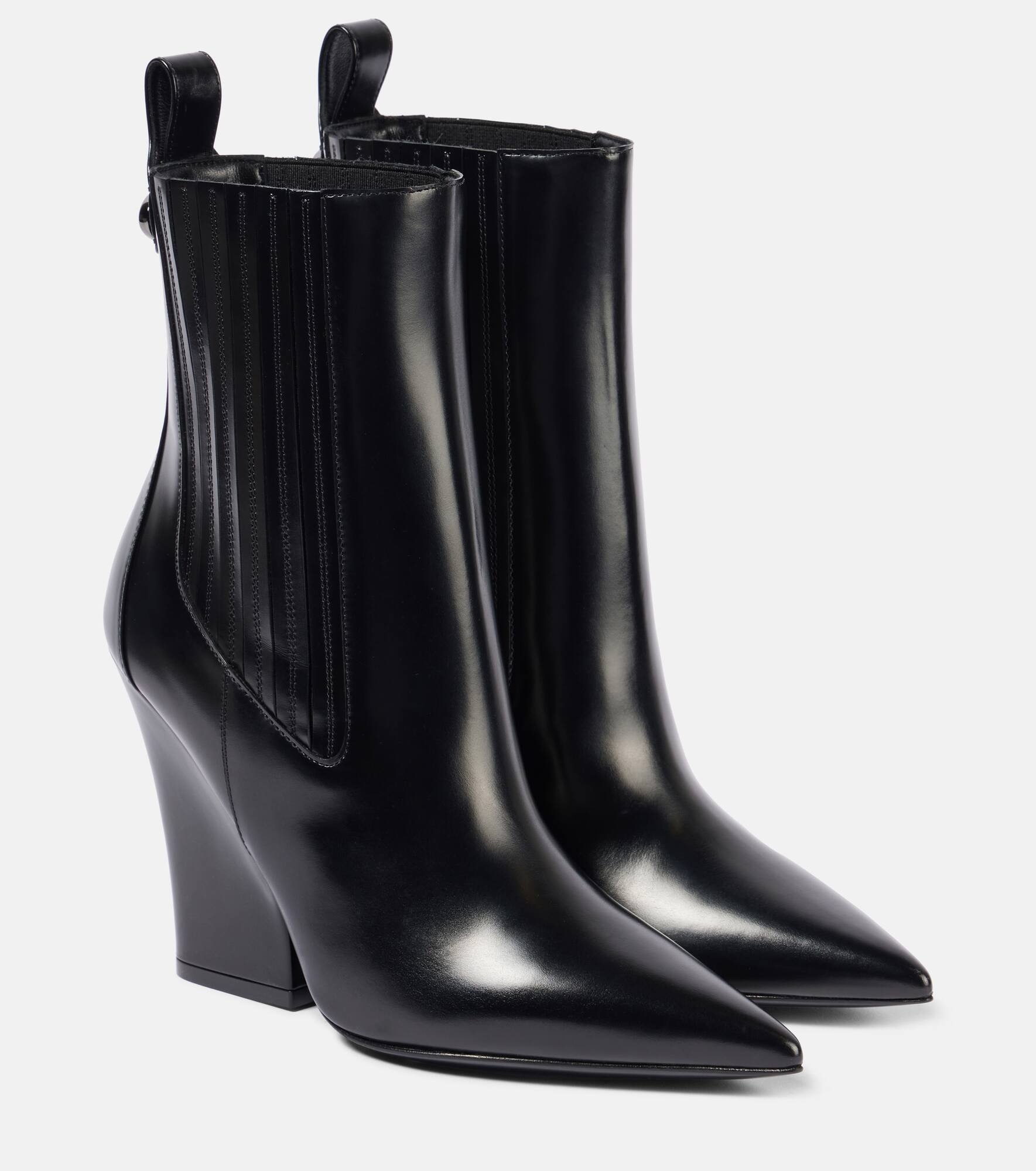 VLogo Lockette leather ankle boots - 1