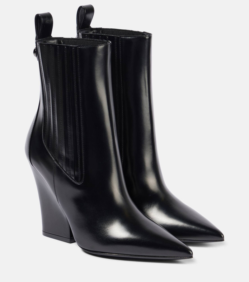 VLogo Lockette leather ankle boots 1