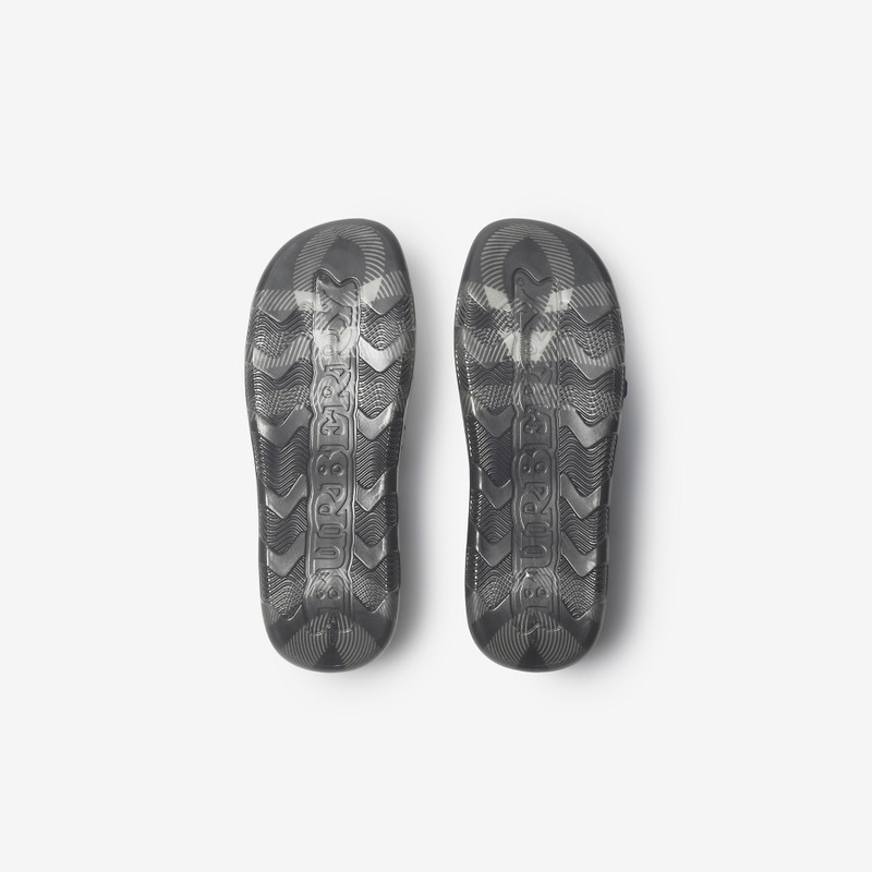 Check Rubber Stingray Clogs 6