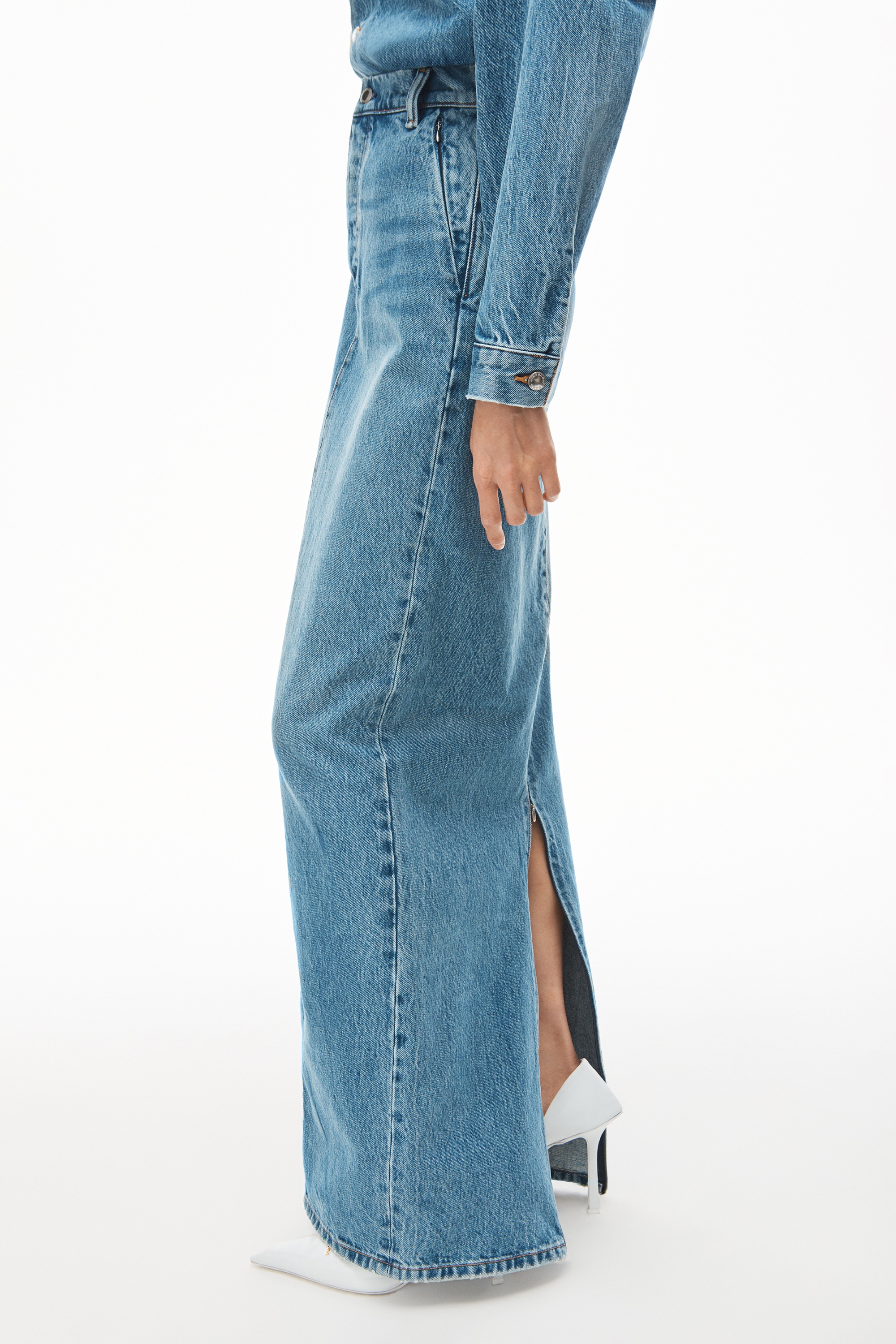 INVISIBLE ZIP MAXI SKIRT IN INDIGO DENIM - 3