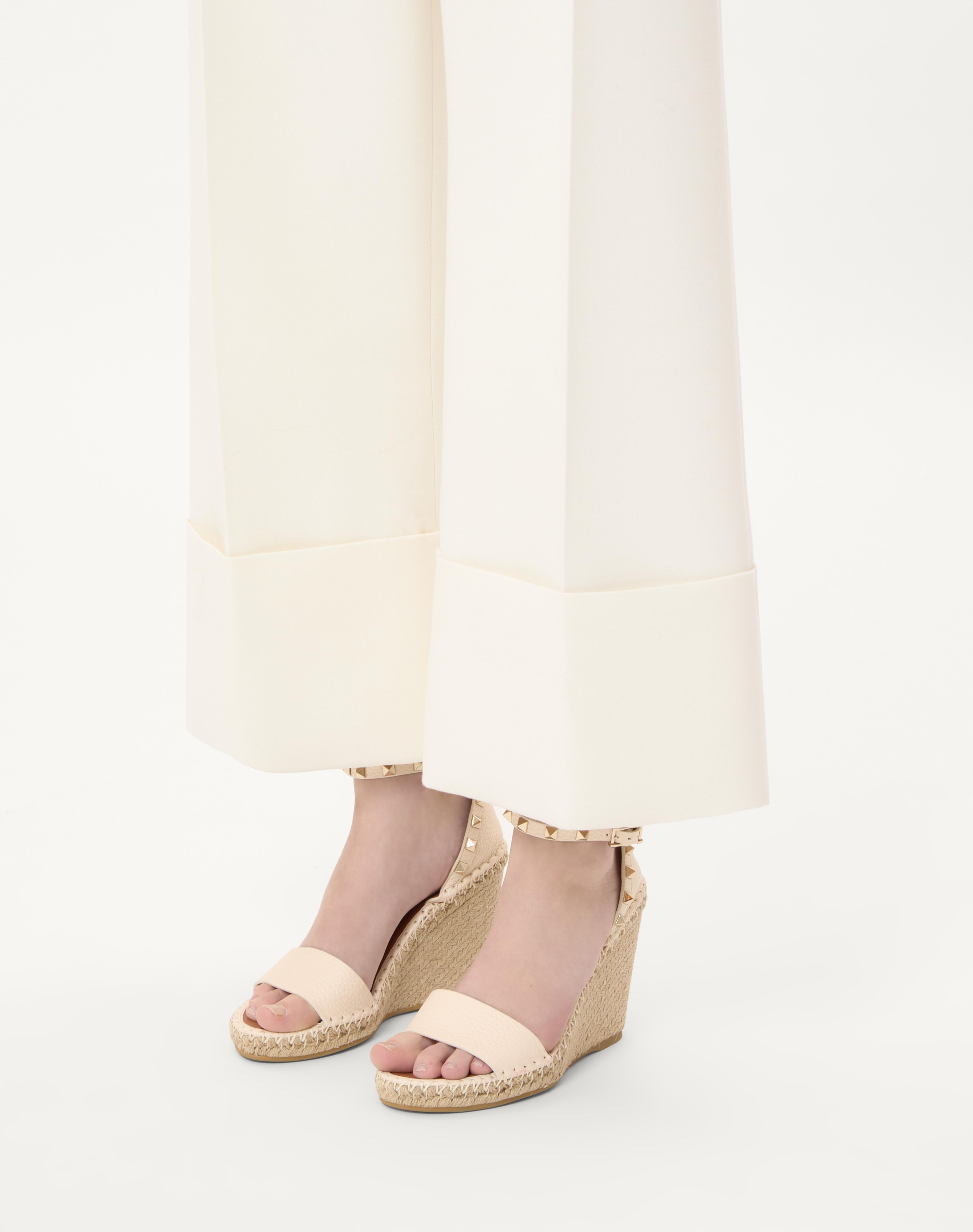 DOUBLE ROCKSTUD GRAINY CALFSKIN WEDGE SANDAL 105 MM - 2