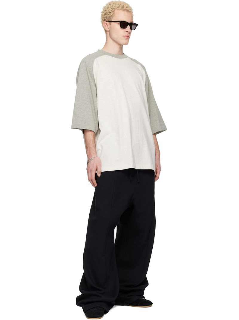 ESSENTIALS Off-White & Gray Signature Baseball T-shirt outlook