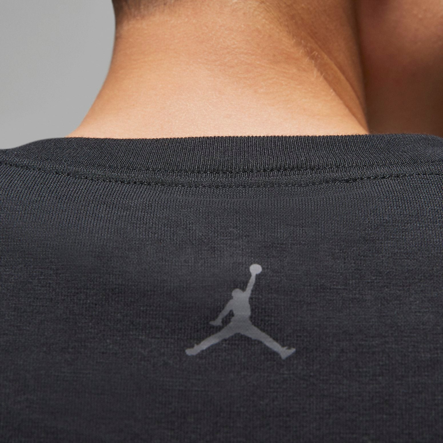 (WMNS) Air Jordan Super Crop Long-Sleeve Graphic T-Shirt 'Black' FD0107-010 - 2