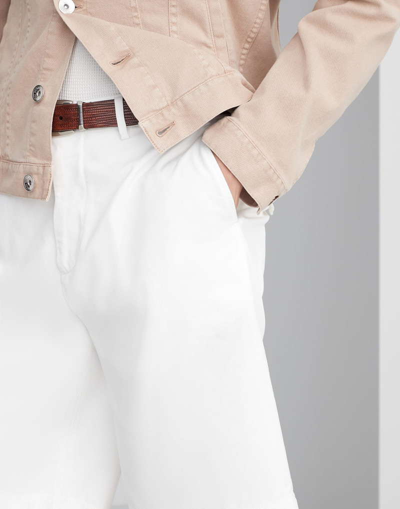 Garment-dyed basic fit Bermuda shorts in twisted cotton gabardine 3