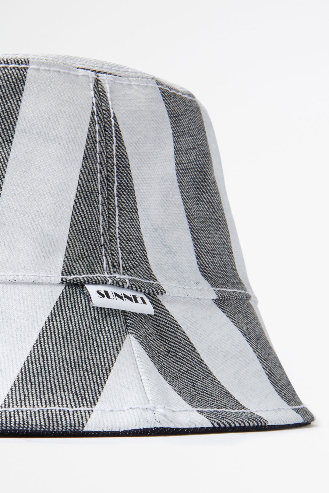 STRIPED DENIM REVERSIBLE BUCKET HAT - 3