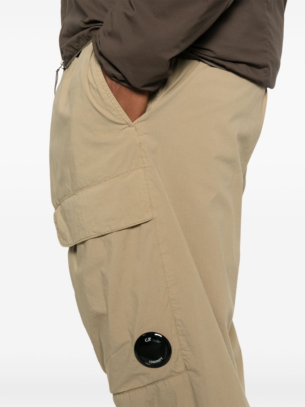 Lens-detail cargo pants - 5